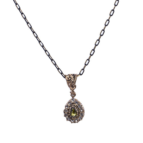 COLLIER SEDA EN BRONZE A PIERRE NATURELLE VERT CLAIR A FORME D'AMANDE
